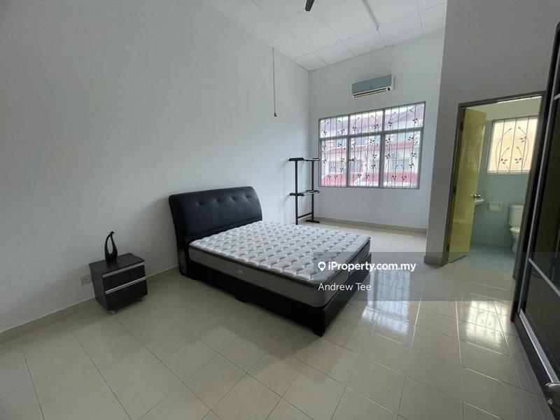 Rumah Berangkai 2 Tingkat untuk Dijual di Saujana Puchong, Puchong oleh Andrew Tee - iProperty.com.my