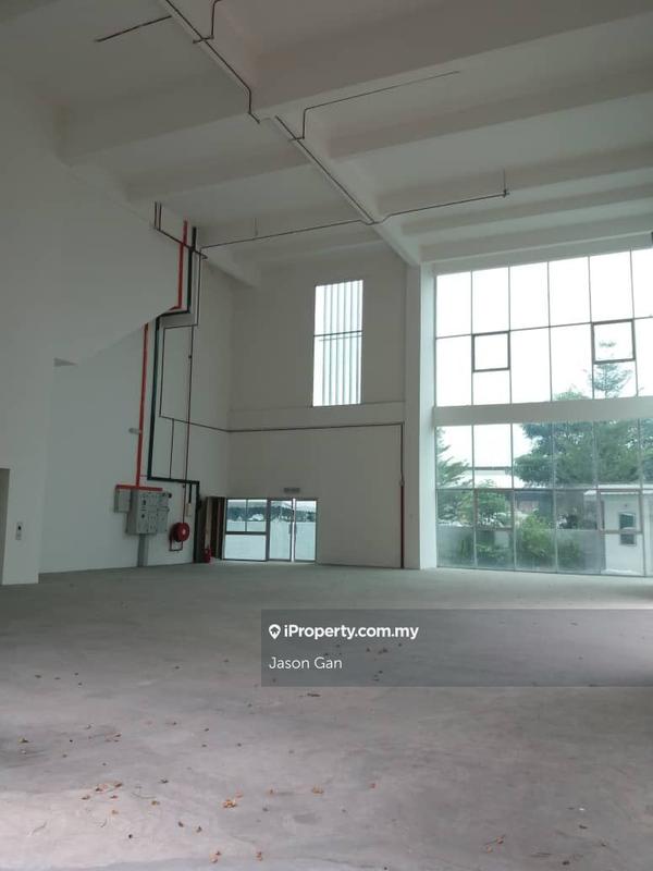 For Sale - SUBANG JAYA, FREEHOLD RENOVATED, 3 STOREY SEMI-D FACTORY