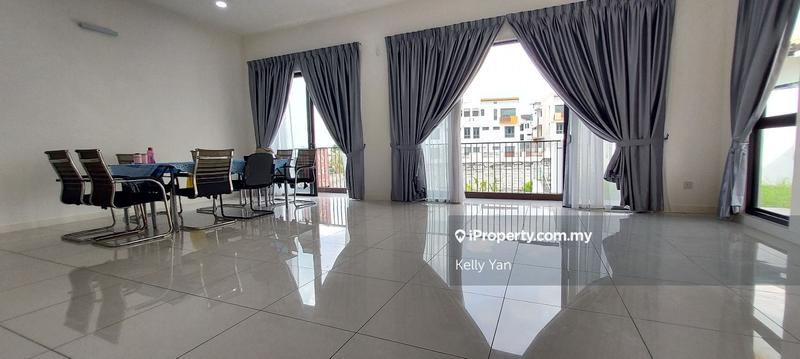 Rumah Berkembar untuk Dijual di Bandar Sungai Long, Selangor oleh Kelly Yan Kai Lit - iProperty.com.my