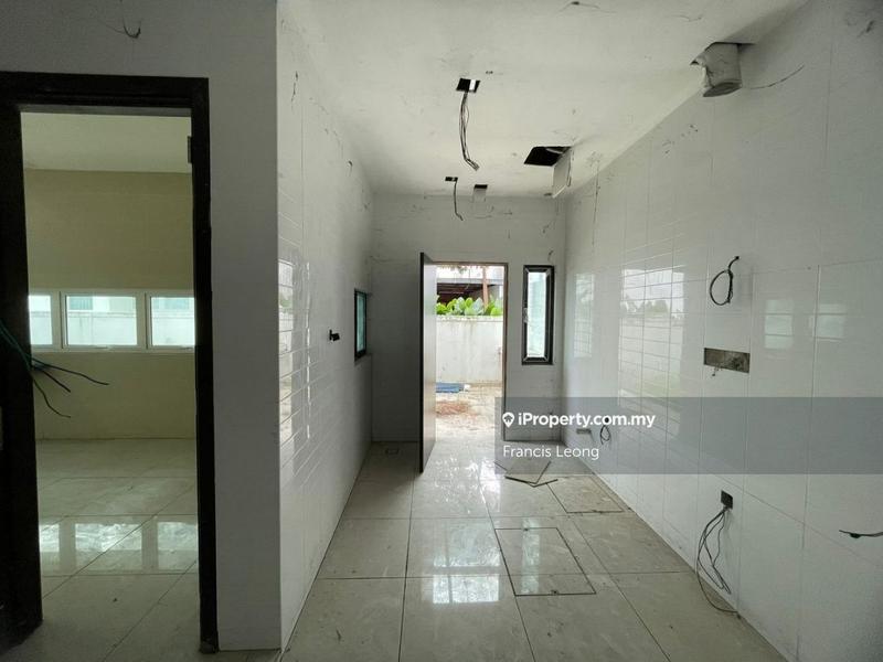 Rumah Berkembar untuk Dijual di Kinrara Residence, Puchong oleh Francis Leong - iProperty.com.my