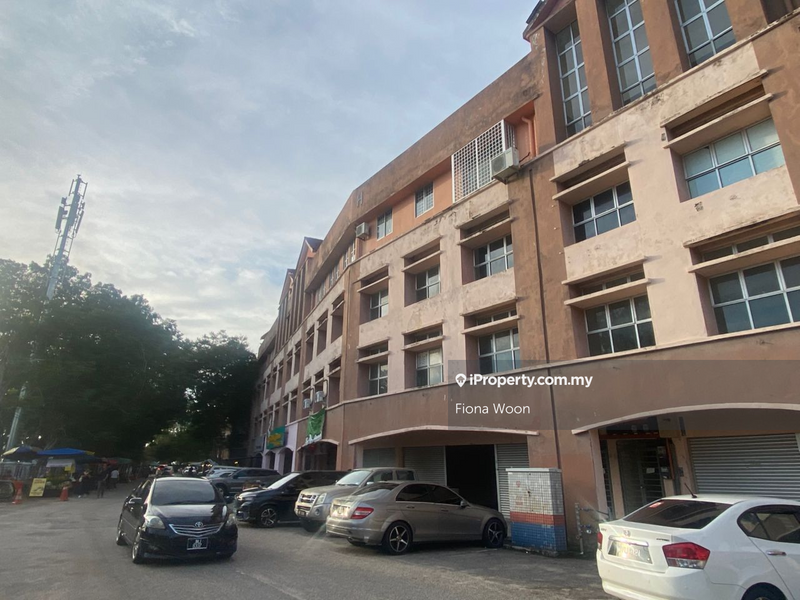 For Rent - Pulau Melaka