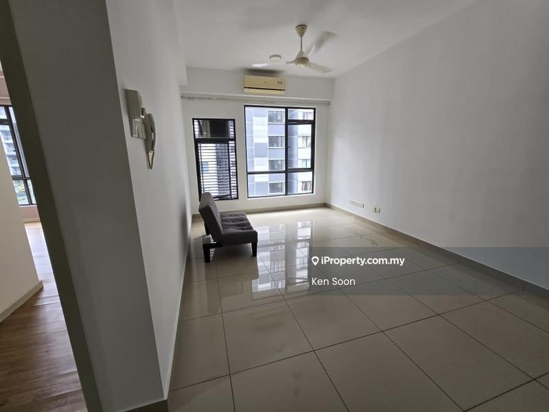 Residensi Servis untuk Disewa di Utropolis Suites 2 oleh Ken Soon - Living Room - iProperty.com.my
