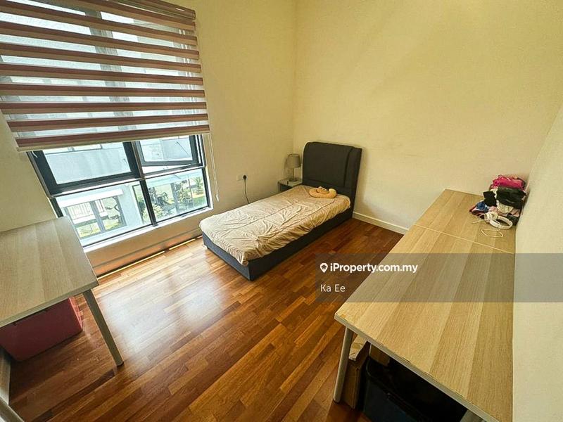 Rumah Berkembar untuk Dijual di Hemingway Residences Bandar Seri Coalfields, Sungai Buloh oleh Ka Ee - iProperty.com.my