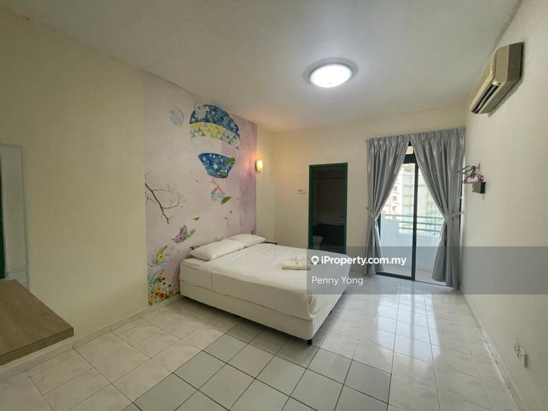 For Sale - Kondo Istana