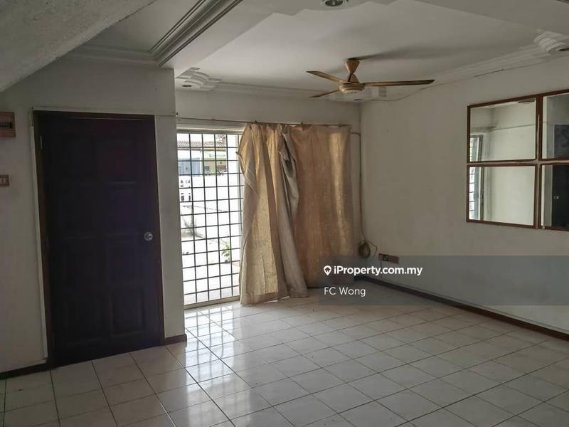 Rumah Teres 2-Tingkat untuk Dijual di Usj 1, Subang Jaya oleh FC Wong - iProperty.com.my