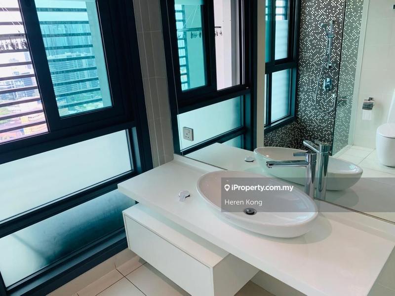 Kediaman Servis untuk Dijual di Vogue Suites One oleh Heren Kong - iProperty.com.my