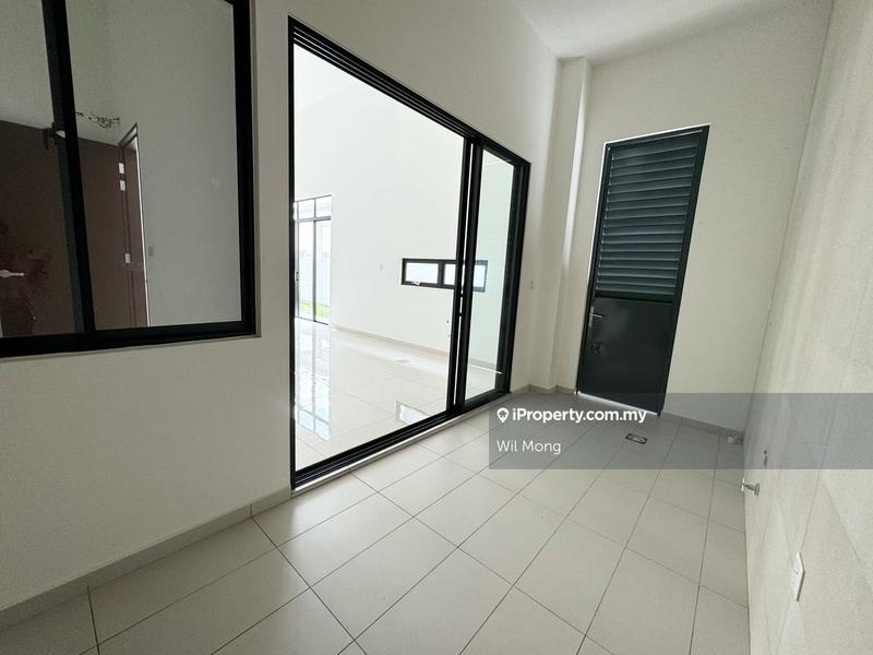 Rumah Kluster untuk Dijual di Leisure Farm, Gelang Patah oleh Wil Mong - iProperty.com.my