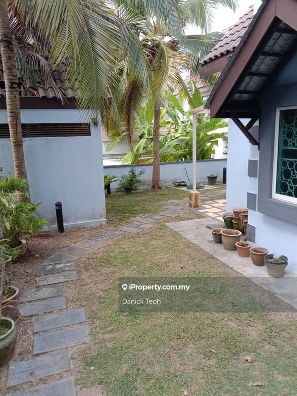 Banglo untuk Dijual di Ferringhi Villa, Batu Feringghi oleh Danick Teoh - iProperty.com.my