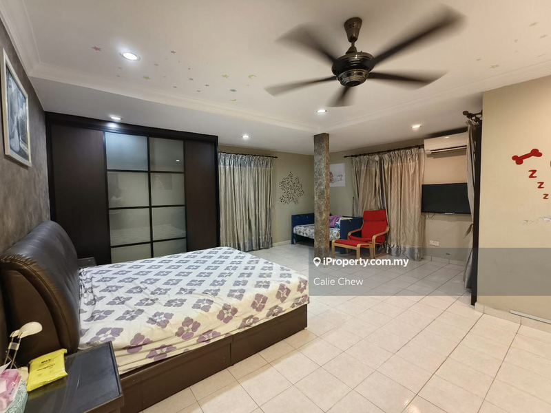 Semi-Detached House for Sale in Bandar Bukit Tinggi 2, Klang by Calie Chew - iProperty.com.my