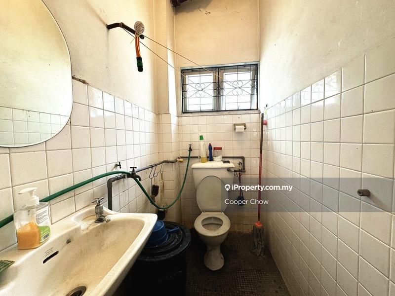 Shop for Sale in SS2, Petaling Jaya by Cooper Chow - iProperty.com.my