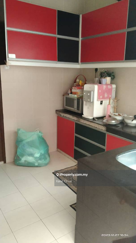 Rumah Berkembar untuk Dijual di Bandar Putra Permai, Seri Kembangan oleh Xann Chua - iProperty.com.my