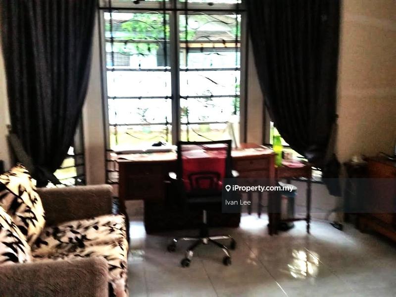 Rumah Berkembar untuk Dijual di Kelana Jaya, Petaling Jaya oleh Ivan Lee - iProperty.com.my