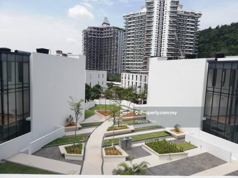 Rumah Berangkai 3.5 Tingkat untuk Dijual di Empire Residence, Damansara Perdana oleh Patrick Tan - iProperty.com.my