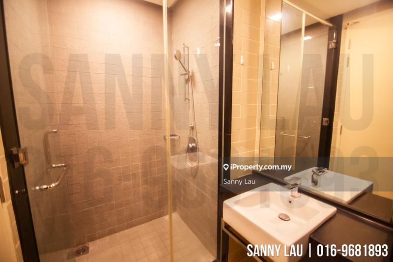 For Sale - 6 CapSquare