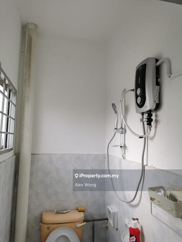 2-storey Terraced House for Sale in seri kembangan, taman lestari putra, Seri Kembangan by Alex Wong - iProperty.com.my