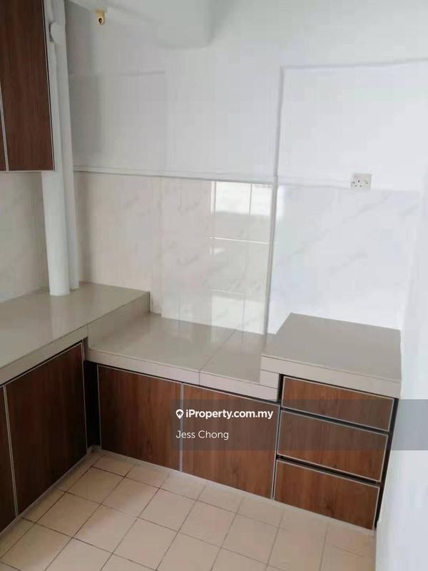 Pangsapuri untuk Dijual di Puchong Utama Court 2 oleh Jess Chong - iProperty.com.my
