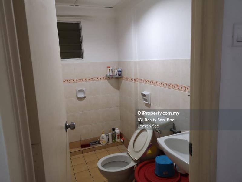 Condominium for Sale in Petaling Indah Condominiums by Lemon See - iProperty.com.my