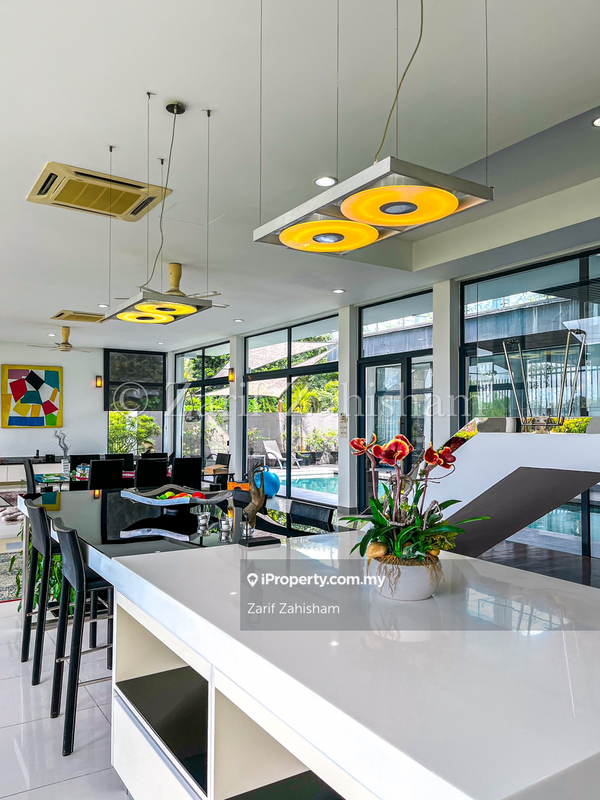 Banglo untuk Dijual di Serdang, Seri Kembangan oleh Zarif Zahisham - iProperty.com.my