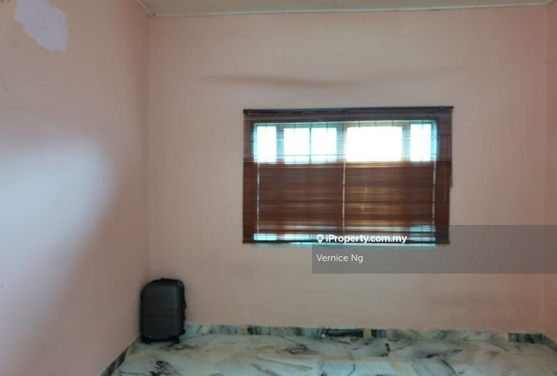 Banglo untuk Dijual di Pantai Sepang Putra, Sepang oleh Vernice Ng - iProperty.com.my