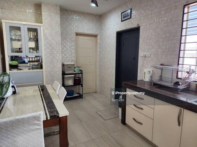 Rumah Teres 3-Tingkat untuk Dijual di USJ Heights, Subang Jaya oleh Sam Ho - iProperty.com.my