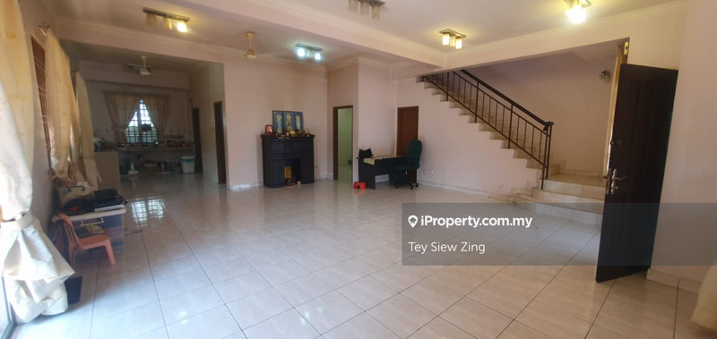 Semi-Detached House for Sale in Taman Bukit Serdang, Seri Kembangan by Tey Siew Zing - iProperty.com.my