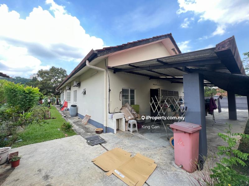 Bungalow House for Sale in Bukit Gasing, Petaling Jaya by King Gan - iProperty.com.my