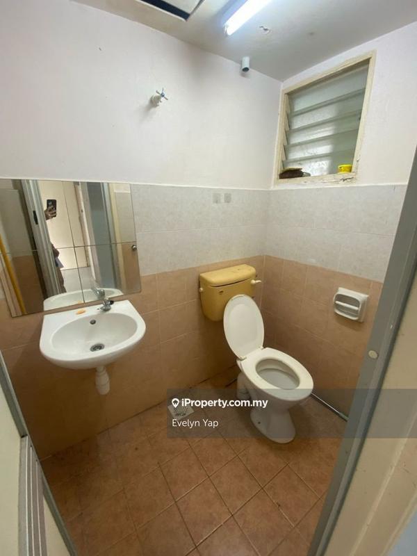 Apartment for Sale in Pangsapuri Putra Indah by Evelyn Yap - iProperty.com.my