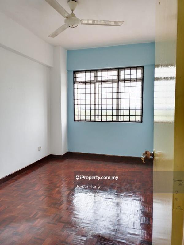 Apartment for Sale in Vista Seri Putra by Jordan Tang - iProperty.com.my