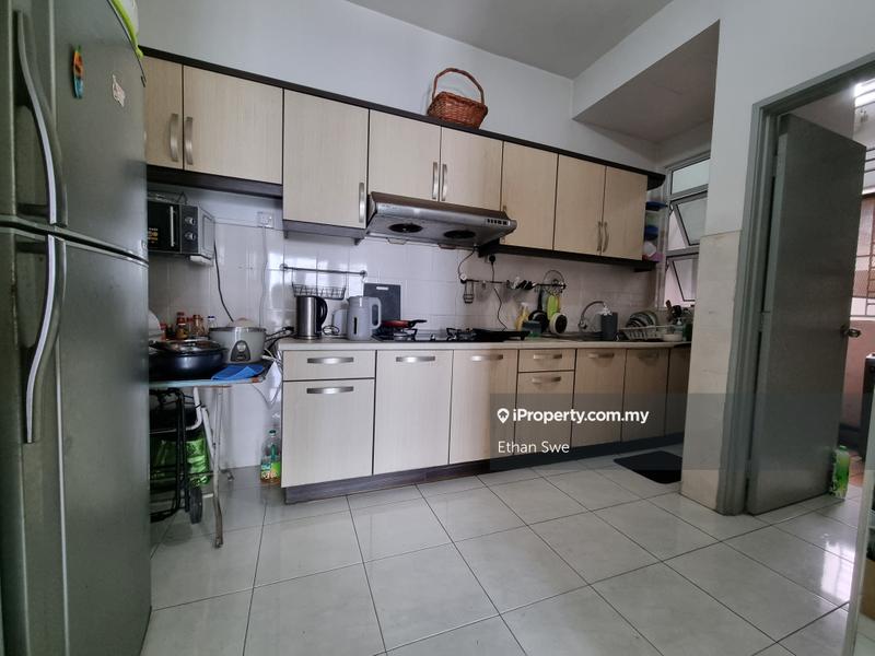 Condominium for Sale in Sterling by Ethan Swe - iProperty.com.my