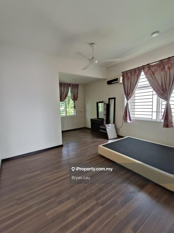 Rumah Berkembar untuk Dijual di Seri Kembangan, Selangor oleh Bryan Lau - iProperty.com.my