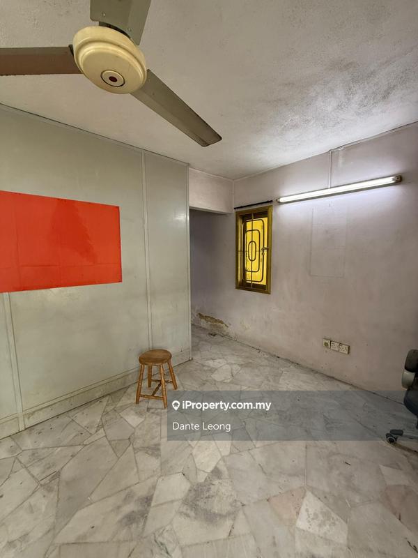 Rumah Berangkai 3 Tingkat untuk Dijual di Taman Sri Muda, Shah Alam oleh Dante Leong - iProperty.com.my