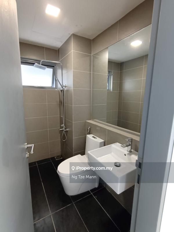 Condominium for Sale in Lakefront Residence by Ng Tze Mann - iProperty.com.my