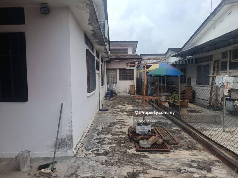 Rumah Berkembar untuk Dijual di Taman Hong Kong, Teluk Intan oleh Vincent Har - iProperty.com.my
