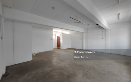 Factory untuk Dijual di Kampung Bukit Kemuning, Shah Alam oleh Henry Tan JL - Interior - iProperty.com.my