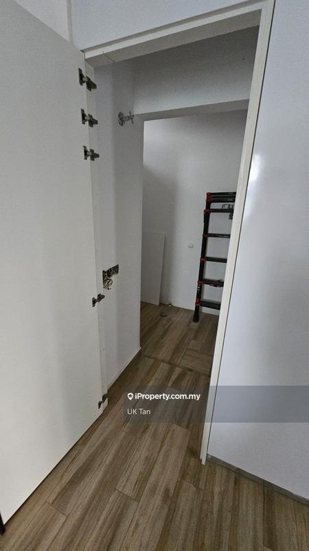 Rumah Teres untuk Dijual di qi6mk, Telok Panglima Garang oleh UK Tan - iProperty.com.my