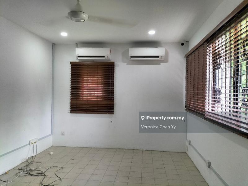 Bungalow House for Sale in Ampang Hilir, Ampang by Veronica Chan Yy - iProperty.com.my