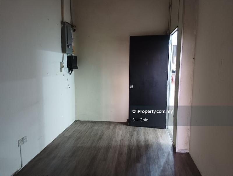 Shop-Office for Sale in xp5xq, Ampang by S.H Chin - iProperty.com.my