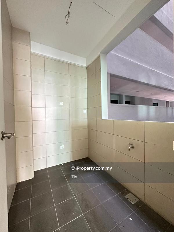 Service Residence for Sale in Ong Kim Wee Residence by Tim - iProperty.com.my