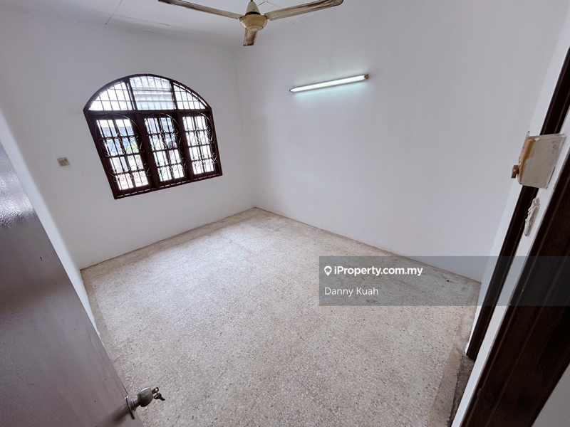 Rumah Berangkai 1 Tingkat untuk Dijual di qi135, Batu Berendam oleh Danny Kuah - iProperty.com.my