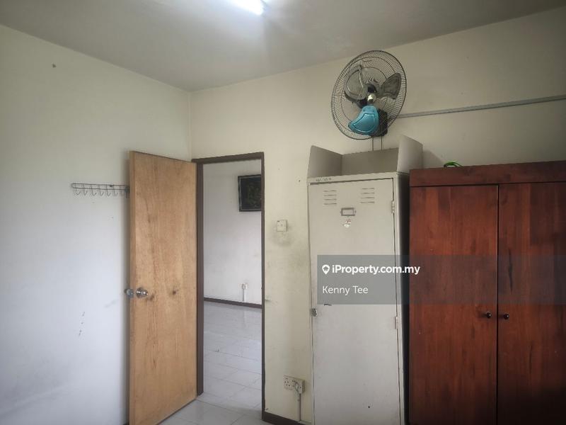 Flat for Sale in Ixora by Kenny Tee - iProperty.com.my