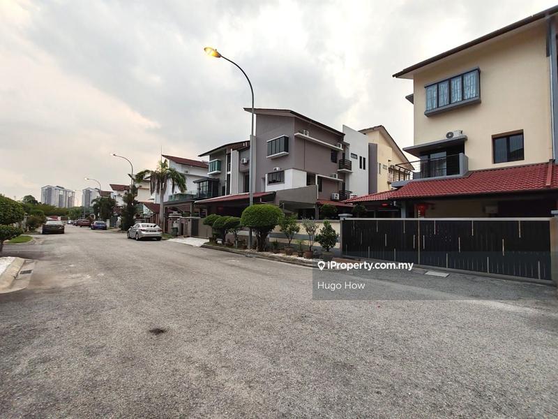 Semi-Detached House for Sale in Laman Residen Kipark Sri Utara, Batu Caves by Hugo How - iProperty.com.my