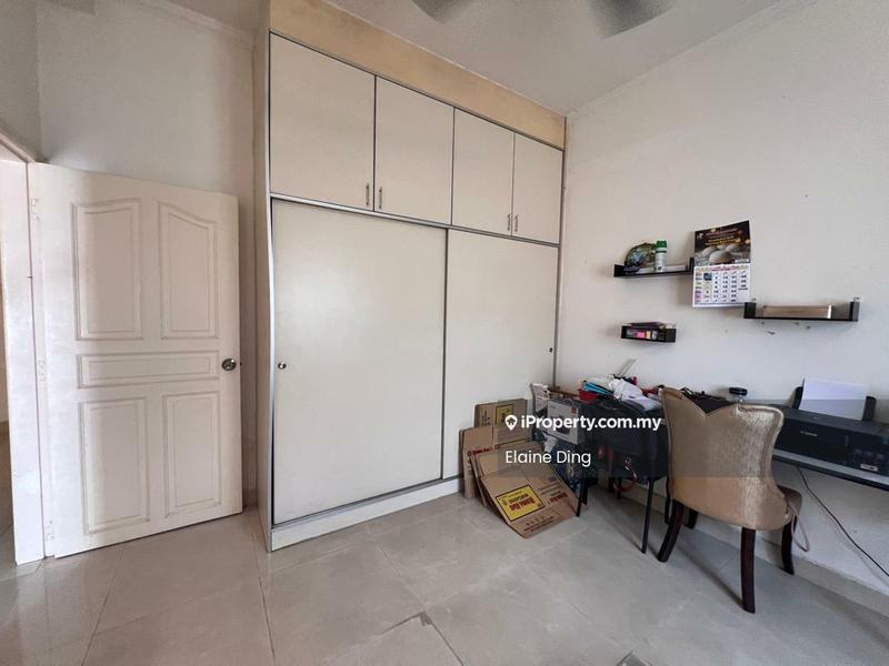 Townhouse for Rent in Country Heights, Kajang by Elaine Ding - Study - iProperty.com.my