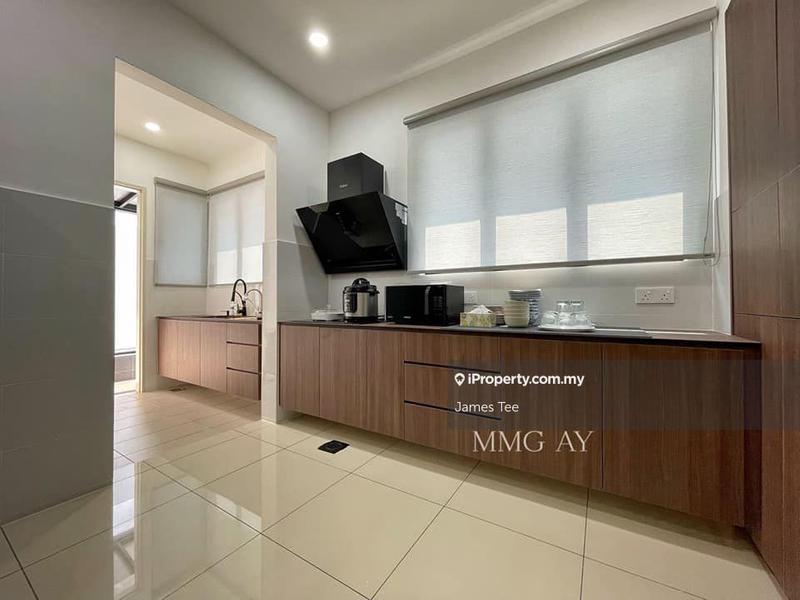 Rumah Berkembar untuk Dijual di 2 Storey Brand New Semi D By water Setia Utama 4, Setia Alam oleh James Tee - iProperty.com.my