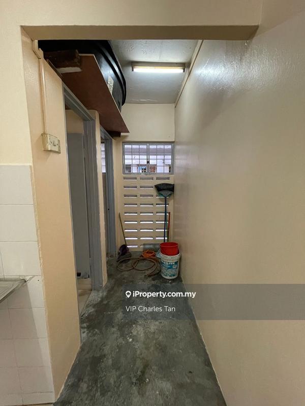Rumah Pangsa untuk Dijual di Bandar Bukit Tinggi 2 oleh Charles TQL - iProperty.com.my