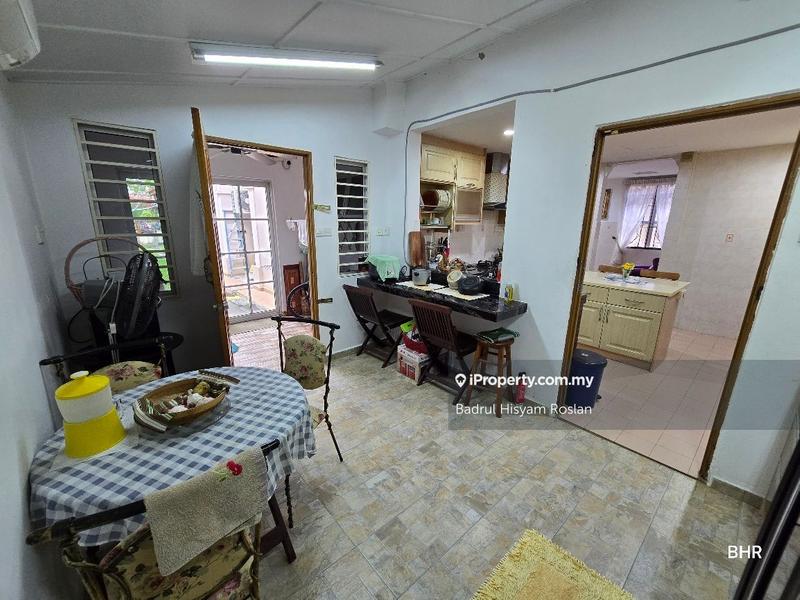 Banglo untuk Dijual di Bandar Seri Putra, Bangi oleh Badrul Hisyam Roslan - iProperty.com.my