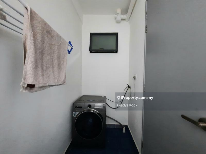 Service Residence for Sale in Woodsbury Suites by Gladys Kock - iProperty.com.my