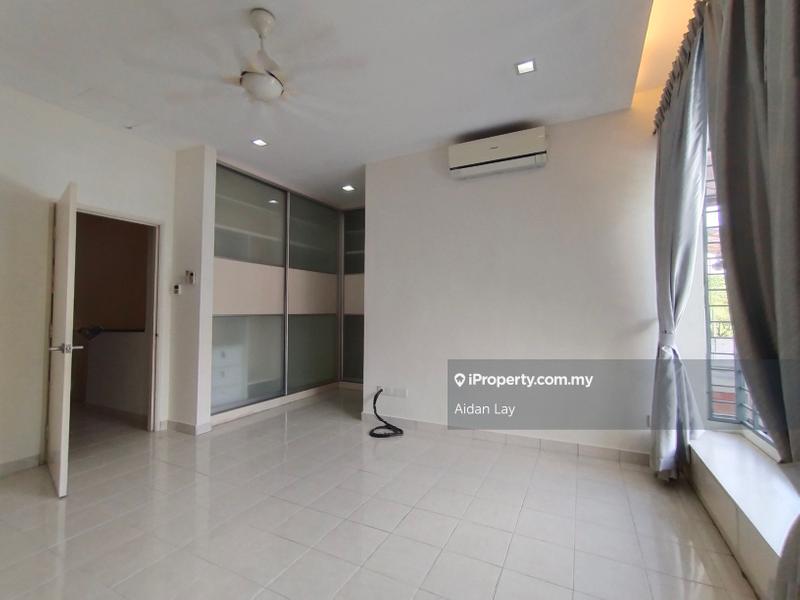 2-storey Terraced House for Sale in Taman Universiti Indah, Seri Kembangan by Aidan Lay - Master Bedroom - iProperty.com.my