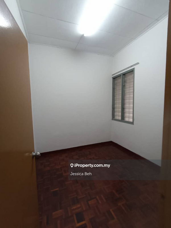 Rumah Teres 2-Tingkat untuk Dijual di Usj 13, Subang Jaya oleh Jessica Beh - iProperty.com.my