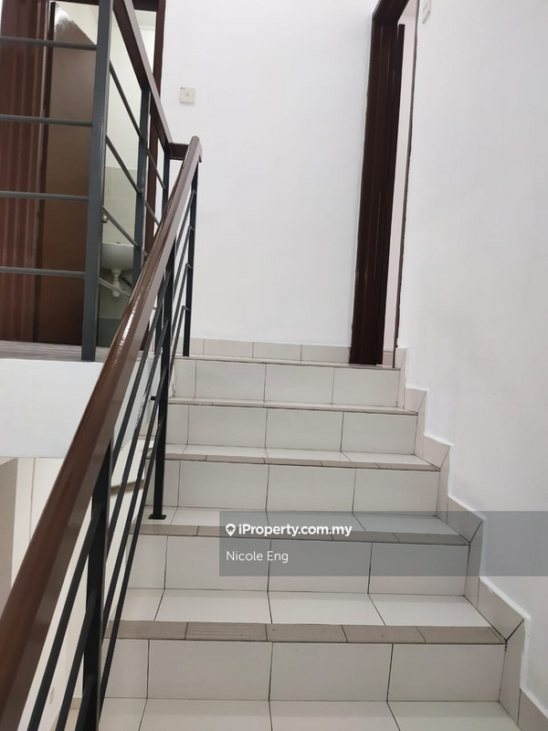 Rumah Teres 2-Tingkat untuk Dijual di Taman Puchong Tekali, Puchong oleh Nicole Eng - iProperty.com.my