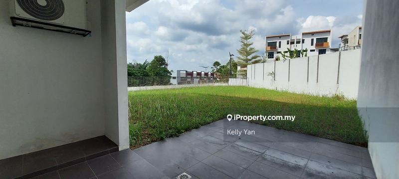 Rumah Berkembar untuk Dijual di Bandar Sungai Long, Selangor oleh Kelly Yan Kai Lit - iProperty.com.my
